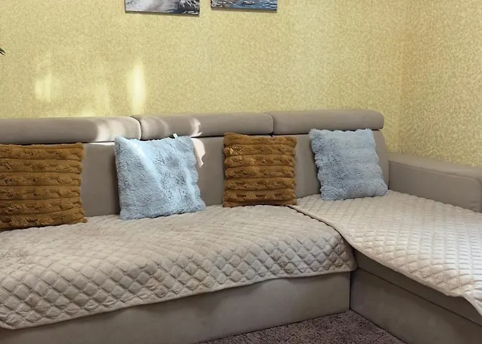 біля аркадії Apartman
